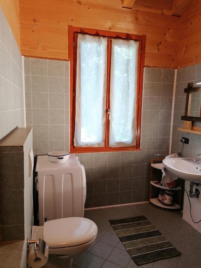 Agriturismo Bio Apipoli Montano Lucino Экстерьер фото